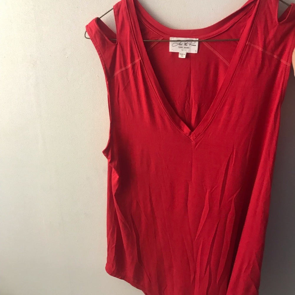 feel the piece tank